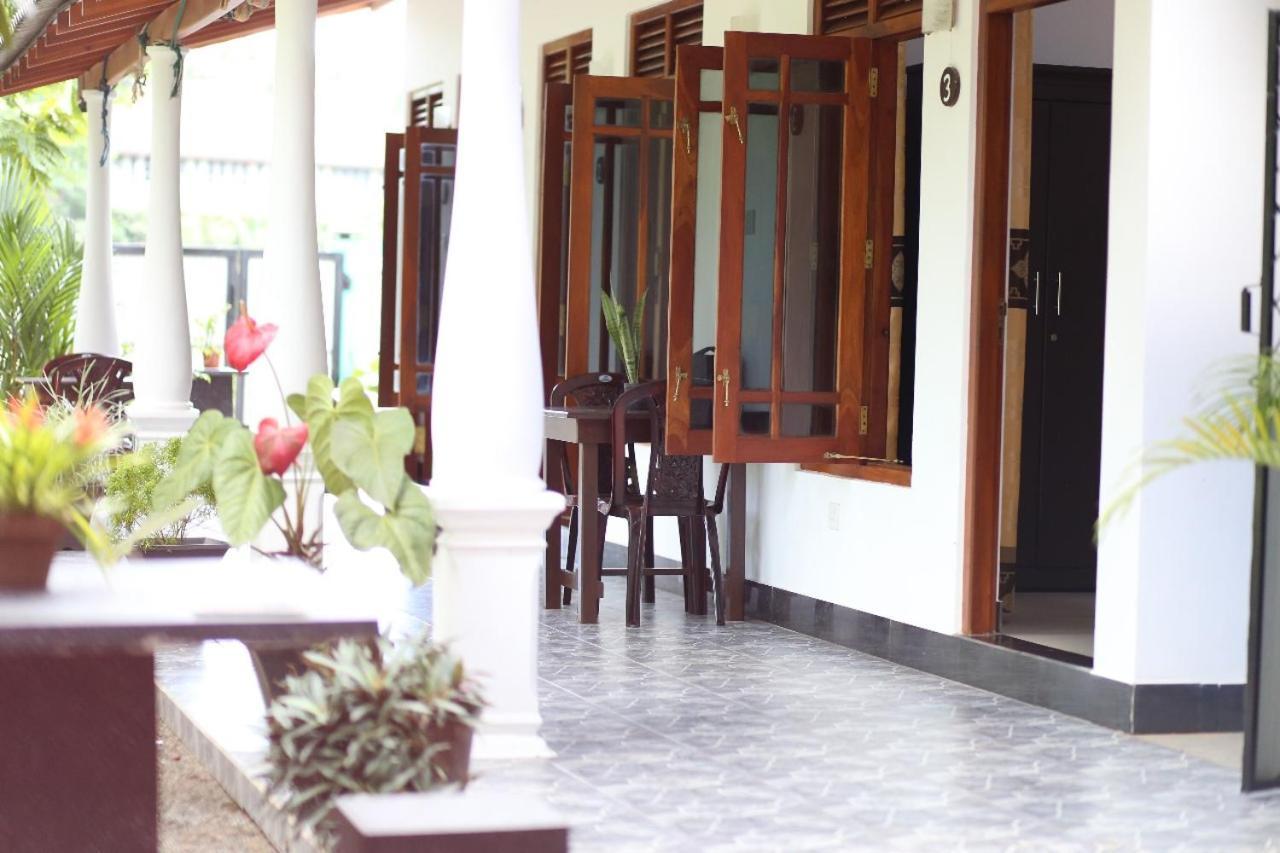 Bakery Family Guest House Mirissa Exterior foto
