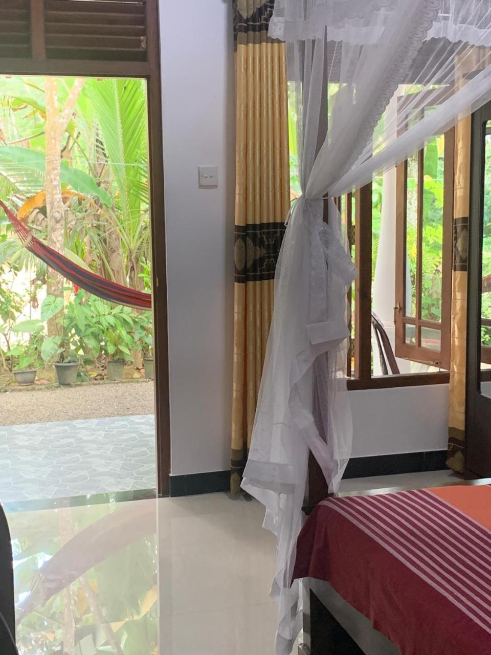 Bakery Family Guest House Mirissa Exterior foto